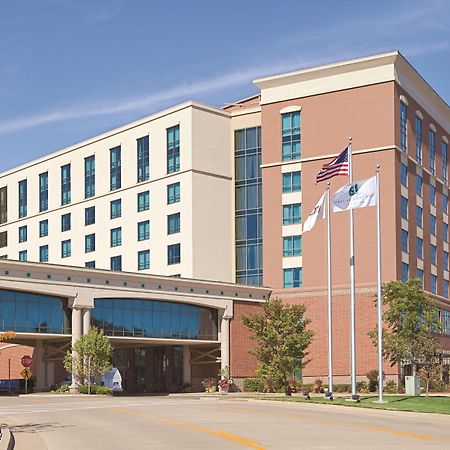 Embassy Suites East Peoria Hotel And Riverfront Conference Center מראה חיצוני תמונה