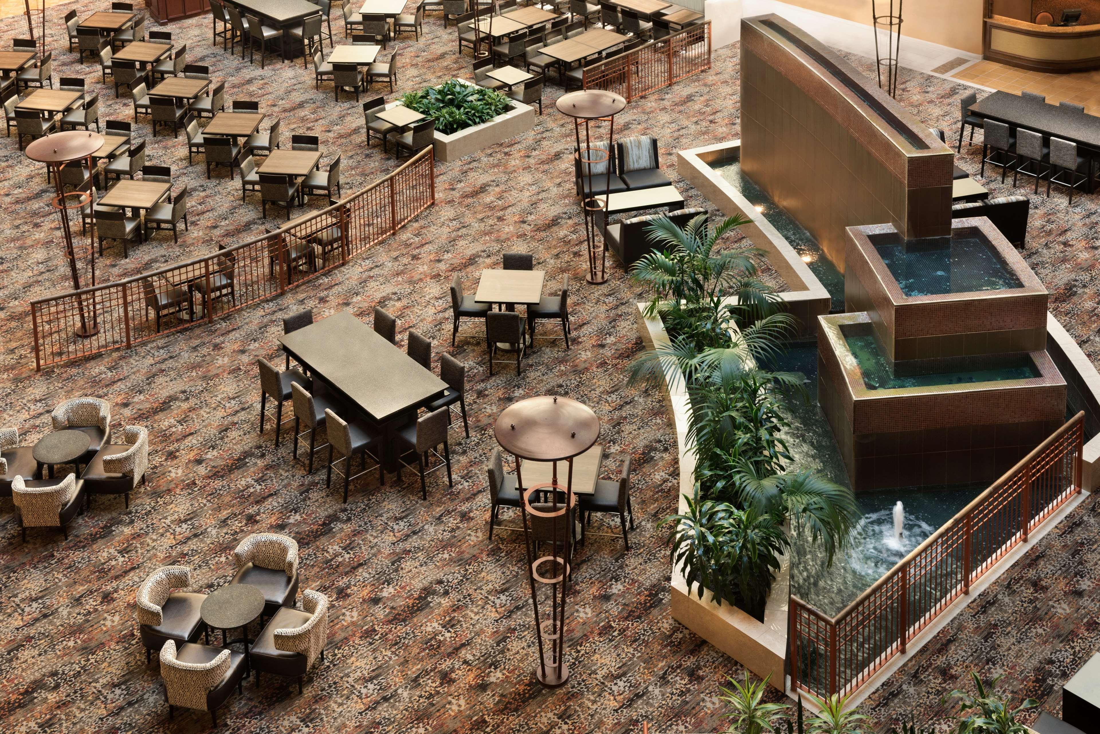 Embassy Suites East Peoria Hotel And Riverfront Conference Center מראה חיצוני תמונה