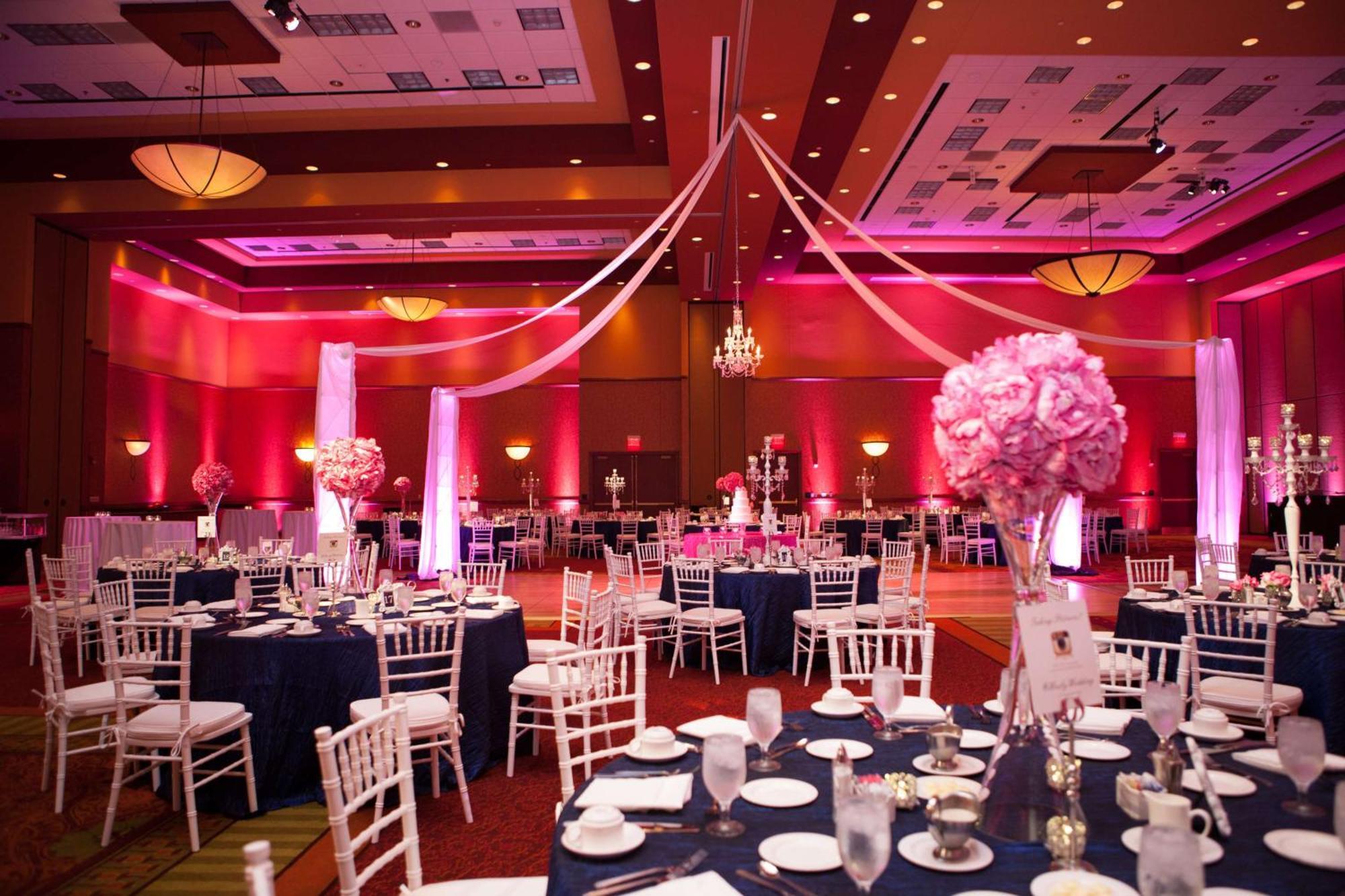 Embassy Suites East Peoria Hotel And Riverfront Conference Center מראה חיצוני תמונה