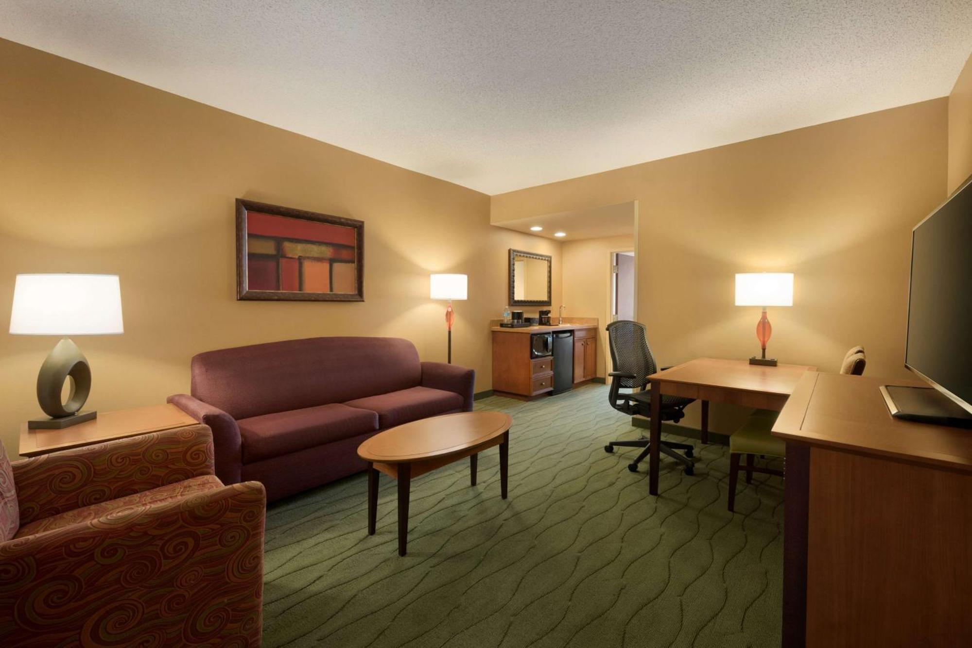 Embassy Suites East Peoria Hotel And Riverfront Conference Center מראה חיצוני תמונה