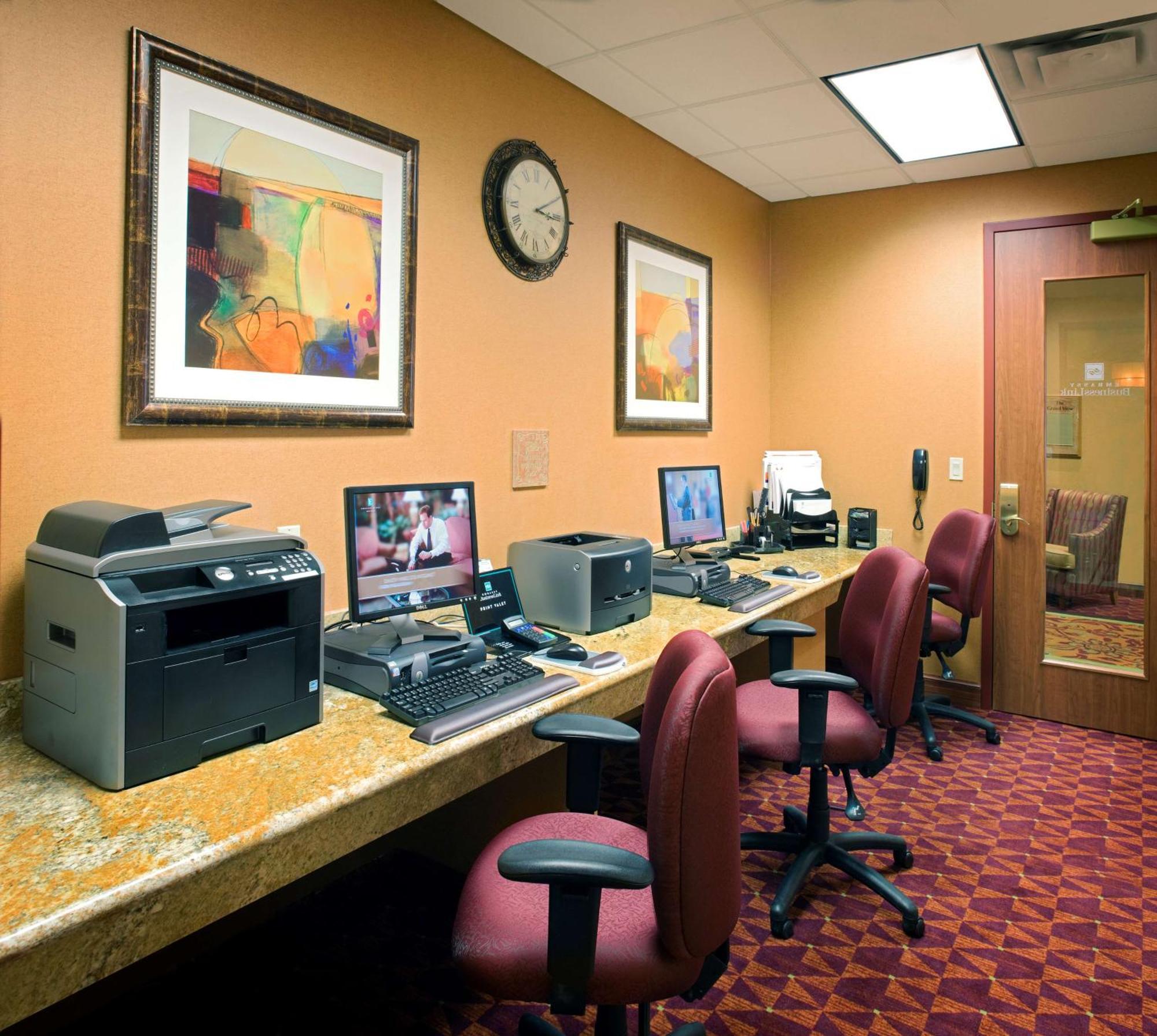 Embassy Suites East Peoria Hotel And Riverfront Conference Center מראה חיצוני תמונה