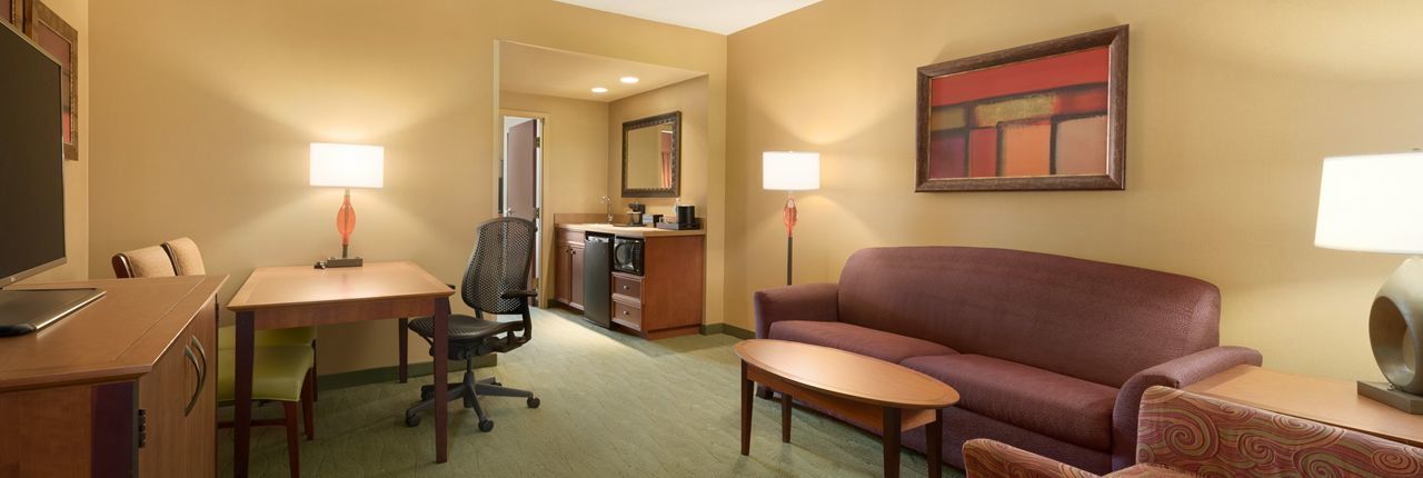 Embassy Suites East Peoria Hotel And Riverfront Conference Center מראה חיצוני תמונה